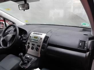 Toyota Corolla Corolla Verso (R10/11) MPV 1.8 16V VVT-i (1ZZFE) [95kW]  (04-2004/03-2=
009) picture 5