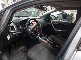 Opel Astra Astra J (PC6/PD6/PE6/PF6) Hatchback 5-drs 1.4 16V ecoFLEX (A14XER(Euro=
 5)) [74kW]  (12-2009/10-2015) picture 5