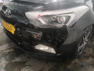 Hyundai I-20 i20 (GBB) Hatchback 1.0 T-GDI 100 12V (G3LC) [74kW]  (01-2016/08-2020)= picture 19