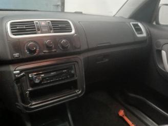 Skoda Roomster Roomster (5J) MPV 1.2 12V HTP (BZG) [51kW]  (01-2007/05-2015) picture 15