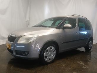 Skoda Roomster Roomster (5J) MPV 1.2 12V HTP (BZG) [51kW]  (01-2007/05-2015) picture 3