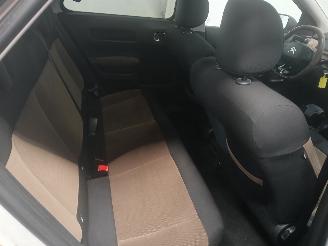 Citroën C4 C4 Cactus (0B/0P) Hatchback 5-drs 1.2 PureTech 82 12V (EB2F(HMZ)) [60k=
W]  (09-2014/...) picture 10