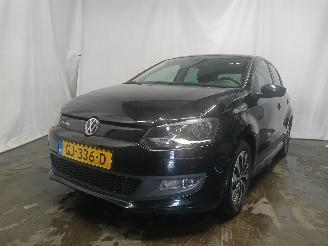 damaged passenger cars Volkswagen Polo Polo V (6R) Hatchback 1.4 TDI (CUSA(Euro 6)) [55kW]  (03-2014/10-2017)= 2015/6