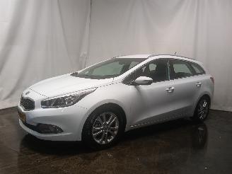 Kia Cee d Cee'd Sportswagon (JDC5) Combi 1.6 GDI 16V (G4FD) [99kW]  (09-2012/12-=
2018) picture 2