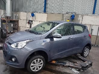 Salvage car Hyundai I-10 i10 (B5) Hatchback 1.0 12V (G3LA) [49kW]  (08-2013/06-2020) 2016/6