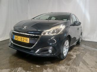 krockskadad bil auto Peugeot 208 208 I (CA/CC/CK/CL) Hatchback 1.2 Vti 12V PureTech 82 (EB2F(HMZ)) [60k=
W]  (03-2012/12-2019) 2016/1