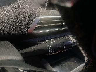 Peugeot 5008 5008 II (M4/MC/MJ/MR) MPV 1.2 12V e-THP PureTech 130 (EB2DTS(HNY)) [96=
kW]  (12-2016/12-2024) picture 14