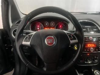 Fiat Punto Punto III (199) Hatchback 0.9 TwinAir (312.A.2000) [63kW]  (03-2012/..=
=2E) picture 18