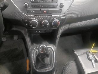 Hyundai I-10 i10 (B5) Hatchback 1.0 12V (G3LA) [49kW]  (08-2013/06-2020) picture 17