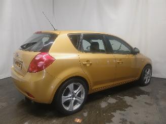 Kia Cee d Cee'd Sporty Wagon (EDF) Combi 1.6 16V (G4FC) [90kW]  (09-2007/12-2012=
) picture 6