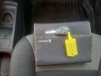 Renault Kangoo Kangoo Express (FW) Van 1.5 dCi 75 (K9K-628(K9K-E6)) [55kW]  (09-2010/=
=2E..) picture 18