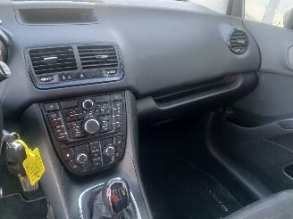 Opel Meriva Meriva MPV 1.4 16V Ecotec (A14XER(Euro 5)) [74kW]  (06-2010/03-2017) picture 15