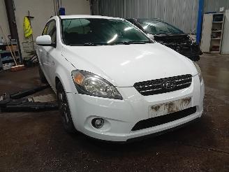 Kia Cee d Pro cee'd (EDB3) Hatchback 3-drs 1.4 CVVT 16V (G4FA) [66kW]  (06-2010/=
09-2012) picture 2