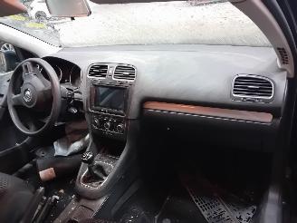 Volkswagen Golf Golf VI (5K1) Hatchback 1.2 TSI BlueMotion (CBZB) [77kW]  (11-2008/11-=
2012) picture 6