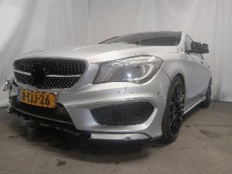 Auto incidentate Mercedes Cla-klasse CLA (117.3) Sedan 1.6 CLA-180 16V (M270.910) [90kW]  (01-2013/03-2019)= 2014/2