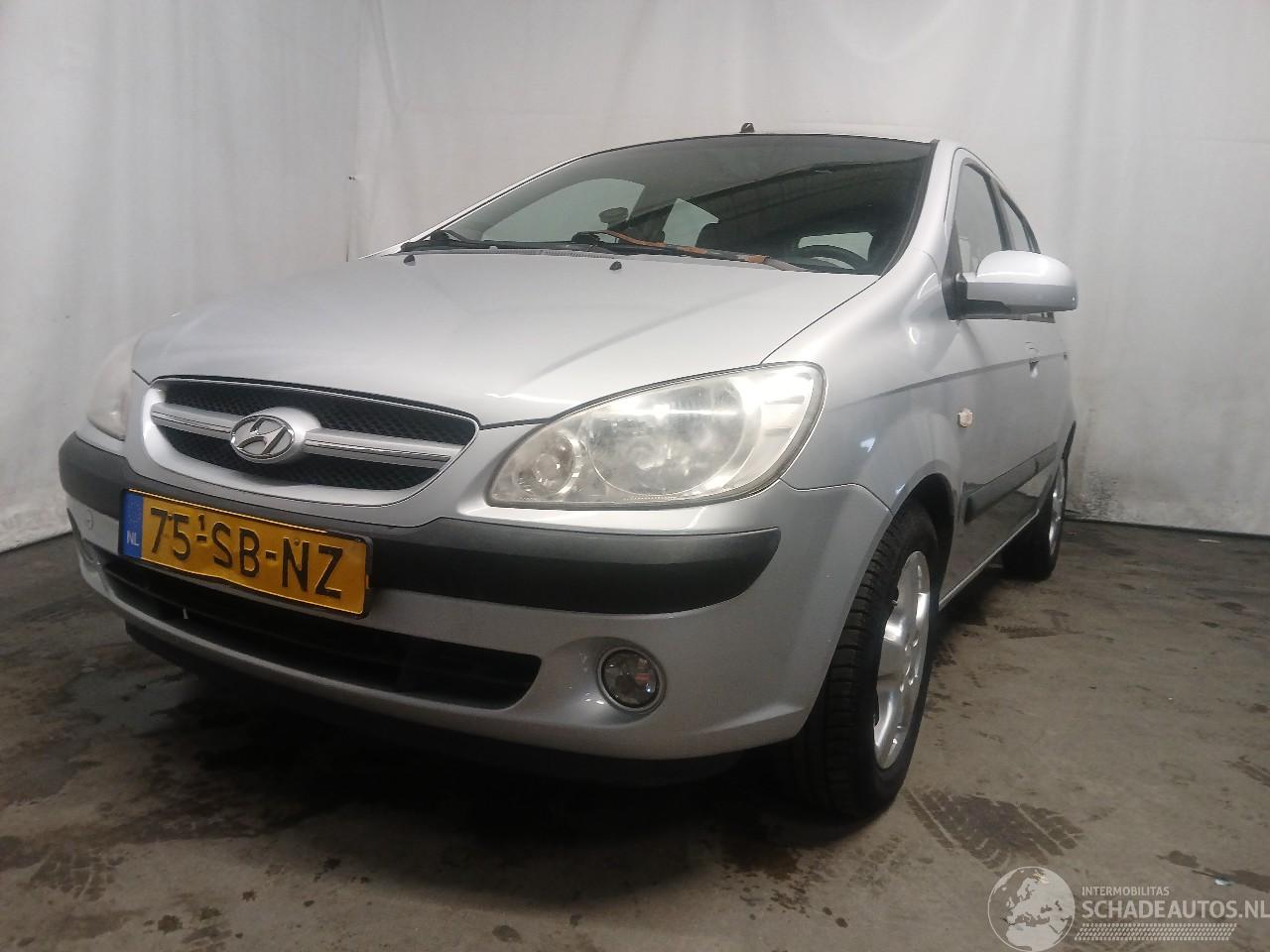 Hyundai Getz Getz Hatchback 1.4i 16V (G4EEG) [71kW]  (08-2005/12-2010)