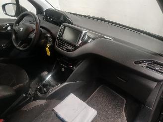 Peugeot 208 208 I (CA/CC/CK/CL) Hatchback 1.2 Vti 12V PureTech 82 (EB2F(HMZ)) [60k=
W]  (03-2012/12-2019) picture 8