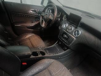 Mercedes A-klasse A (W176) Hatchback 1.6 A-180 16V (M270.910) [90kW]  (09-2012/05-2018) picture 9