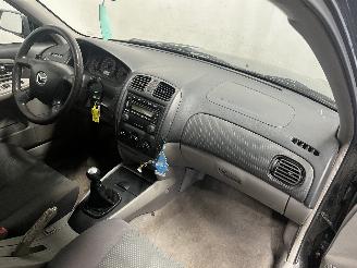 Mazda 323 323 Fastbreak (BJ14) Hatchback 1.6 16V (ZM) [72kW]  (01-2001/09-2003) picture 8