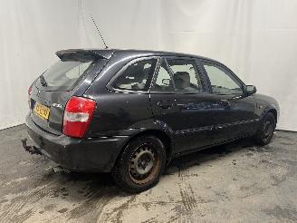 Mazda 323 323 Fastbreak (BJ14) Hatchback 1.6 16V (ZM) [72kW]  (01-2001/09-2003) picture 6