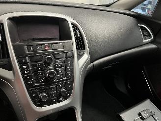 Opel Astra Astra J (PC6/PD6/PE6/PF6) Hatchback 5-drs 1.6 16V (A16XER(Euro 5)) [85=
kW]  (12-2009/10-2015) picture 17