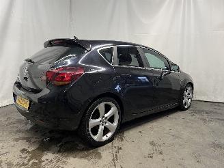 Opel Astra Astra J (PC6/PD6/PE6/PF6) Hatchback 5-drs 1.6 16V (A16XER(Euro 5)) [85=
kW]  (12-2009/10-2015) picture 6