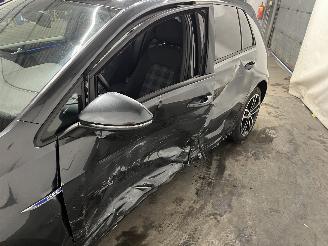 Volkswagen Golf Golf VII (AUA) Hatchback 1.4 GTE 16V (CUKB) [150kW]  (05-2014/08-2020)= picture 25