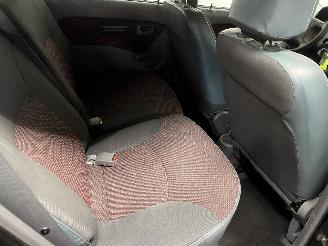 Hyundai Atos Atos Hatchback 1.1 12V (G4HG) [46kW]  (01-1997/12-2008) picture 10