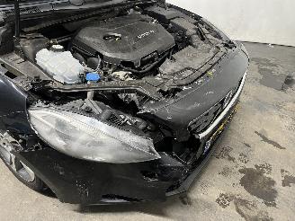 Volvo V-40 V40 (MV) Hatchback 5-drs 1.6 T4 GTDi 16V (B4164T) [132kW]  (03-2012/12=
-2016) picture 27