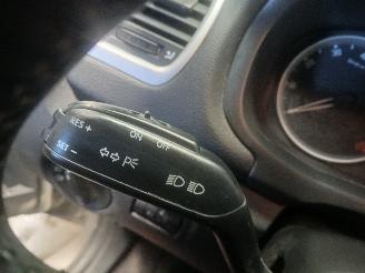 Skoda Roomster Roomster (5J) MPV 1.2 12V HTP (BZG) [51kW]  (01-2007/05-2015) picture 13