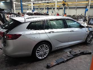 Opel Insignia Insignia Sports Tourer Combi 1.5 Turbo 16V 165 (B15SFT(Euro 6)) [121kW=
]  (03-2017/...) picture 3