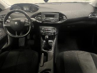 Peugeot 308 308 (L3/L8/LB/LH/LP) Hatchback 5-drs 1.2 12V VTi PureTech 82 (EB2F(HMZ=
)) [60kW]  (09-2013/06-2021) picture 11