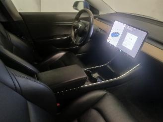 Tesla Model 3 Model 3 Sedan Long Range 72kWh (3D6) [192kW]  (01-2017/...) picture 8