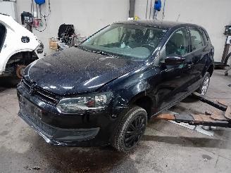 Coche siniestrado Volkswagen Polo Polo V (6R) Hatchback 1.2 TSI (CBZC(Euro 5)) [66kW]  (05-2011/05-2014)= 2013/7