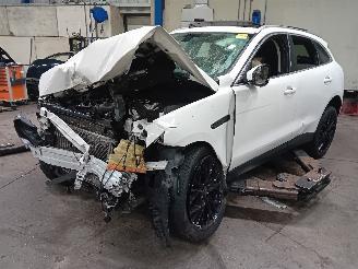 Coche siniestrado Jaguar F-Pace F-Pace SUV 2.0 D 180 16V AWD (204DTD(AJ20D4)) [132kW]  (09-2015/12-202=
5) 2017/5