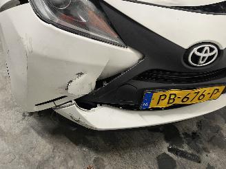 Toyota Aygo Aygo (B40) Hatchback 1.0 12V VVT-i (1KR-FE) [51kW]  (05-2014/06-2018) picture 23