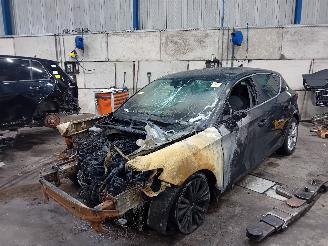 Coche siniestrado Seat Leon Leon (KLB) Hatchback 5-drs 1.0 TSI 12V (DLAA) [81kW]  (03-2020/...) 2021/5