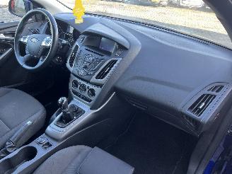 Ford Focus Focus 3 Wagon Combi 1.0 Ti-VCT EcoBoost 12V 100 (M2DA(Euro 5)) [74kW] =
 (02-2012/05-2018) picture 7