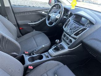 Ford Focus Focus 3 Wagon Combi 1.0 Ti-VCT EcoBoost 12V 100 (M2DA(Euro 5)) [74kW] =
 (02-2012/05-2018) picture 8