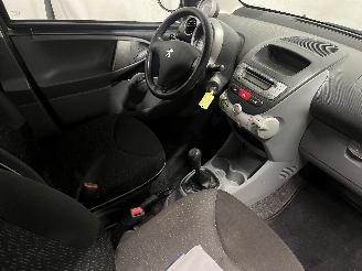 Peugeot 107 107 Hatchback 1.0 12V (384F(1KR)) [50kW]  (06-2005/05-2014) picture 13