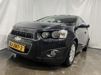 Damaged car Chevrolet Aveo Aveo (300) Hatchback 1.2 16V (LDC) [63kW]  (03-2011/12-2015) 2013/1