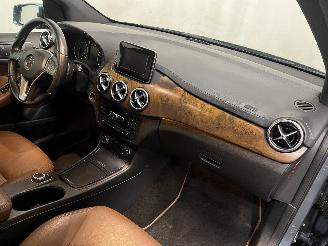 Mercedes B-klasse B (W246) Hatchback 1.6 B-180 BlueEFFICIENCY Turbo 16V (M270.910) [90kW=
]  (11-2011/12-2018) picture 13