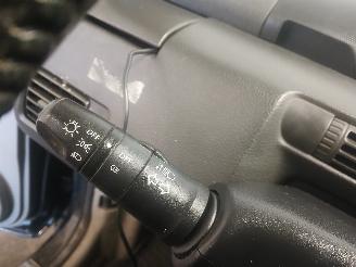 Nissan X-Trail X-Trail (T30) SUV 2.0 16V 4x2 (QR20DE) [103kW]  (07-2001/01-2013) picture 14