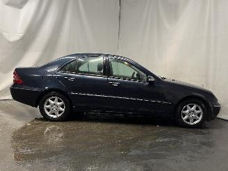 Mercedes C-klasse C (W203) Sedan 2.0 C-200K 16V (M111.955) [120kW]  (05-2000/06-2002) picture 7