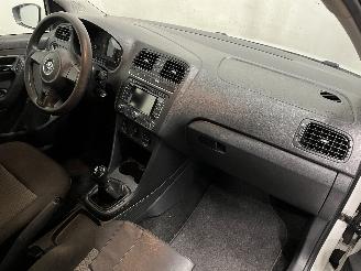 Volkswagen Polo Polo V (6R) Hatchback 1.2 12V (CGPB(Euro 5)) [44kW]  (06-2009/05-2014)= picture 11