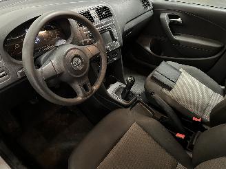 Volkswagen Polo Polo V (6R) Hatchback 1.2 12V (CGPB(Euro 5)) [44kW]  (06-2009/05-2014)= picture 15