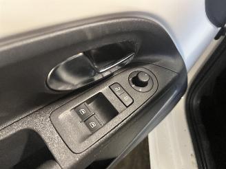 Volkswagen Up! Up! (121) Hatchback 1.0 12V 60 (CHYA) [44kW]  (08-2011/08-2020) picture 20