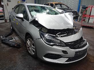 Opel Astra Astra K Hatchback 5-drs 1.2 Turbo 12V (F12SHL) [81kW]  (08-2019/12-202=
2) picture 2