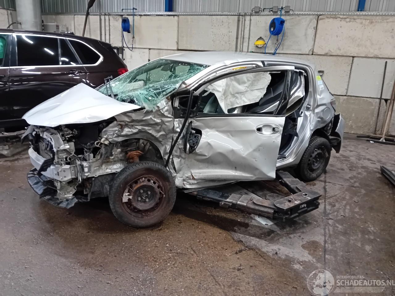 Toyota Yaris Yaris III (P13) Hatchback 1.33 16V Dual VVT-I (1NRFE) [73kW]  (09-2011=
/09-2020)