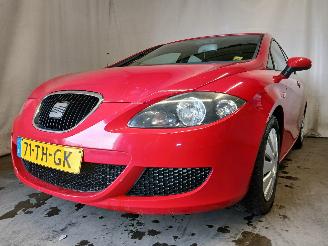 Vaurioauto  passenger cars Seat Leon Leon (1P1) Hatchback 5-drs 1.9 TDI 105 (BXE) [77kW]  (07-2005/12-2010)= 2006/9